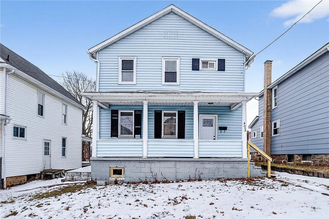 403 9th St photo 1