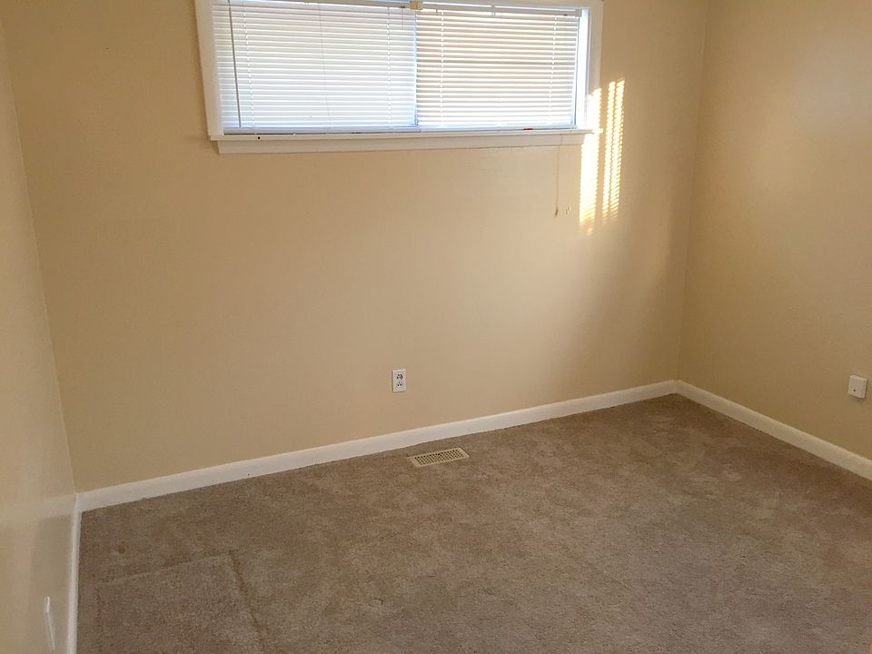 1st image of 4754 Willowbrook Dr