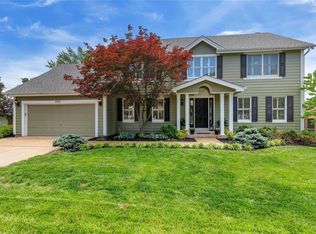 1906 Sumter Ridge Ct, Chesterfield, MO 63017