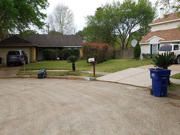 5th image of 9834 Thistle Trail Dr