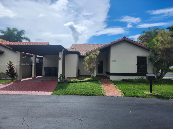 8965 SW 112th Pl, Miami, FL 33176