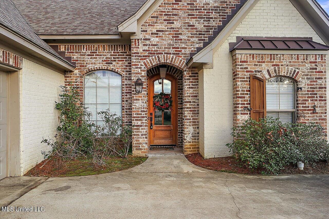 144 Caledonian Blvd, Brandon, MS 39047 Zillow