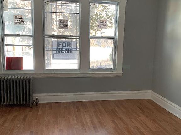 3rd image of 30 Mount Vernon Ave