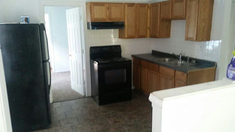 2nd image of 2405 N Rural St