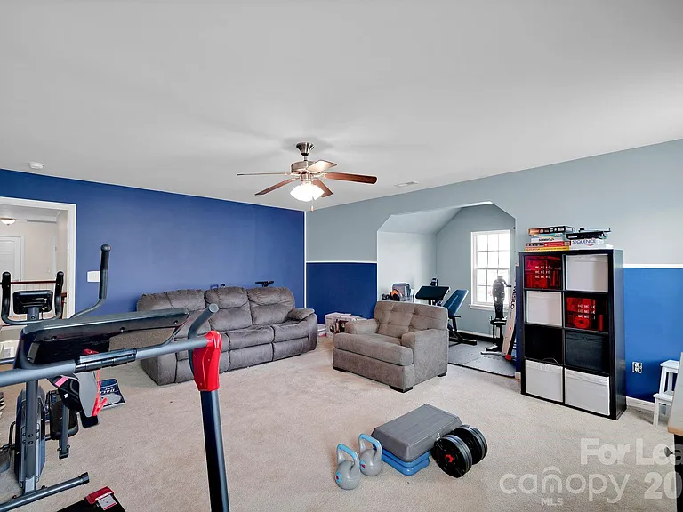 106 Ashton Dr — Photo 11