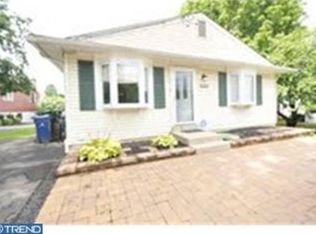 1834 Fitzwatertown Rd, Willow Grove, PA 19090