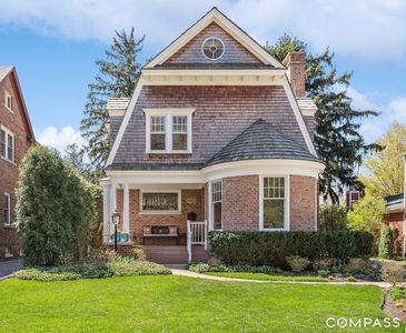 2021 Chestnut Ave, Wilmette, IL, 60091