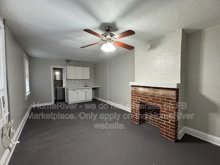 1645 W 17th St #2 — Photo 1