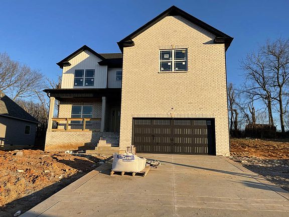 2nd image of 490 Autumnwood Blvd