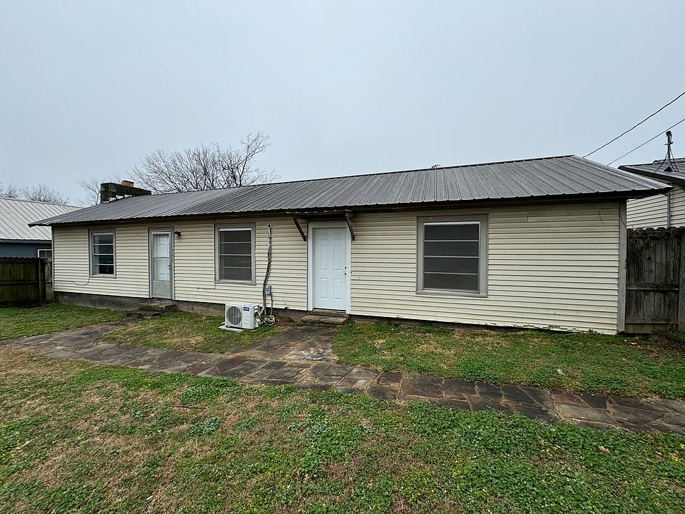 1st image of 540 Searcy St #0