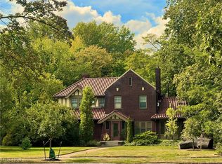 2560 Coventry Rd, Shaker Heights, OH 44120