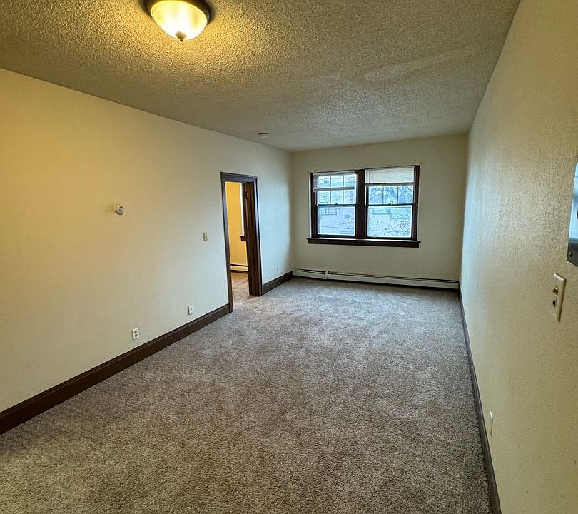 1st image of 402 2nd Ave NW APT 310