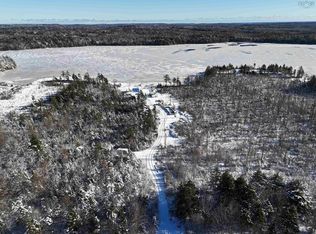 73 Somerset Rd, Lunenburg, NS B4V0M1