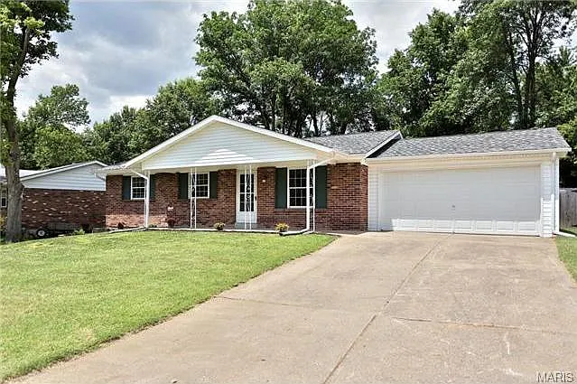 3135 Woodcliff Manor Rd photo 1
