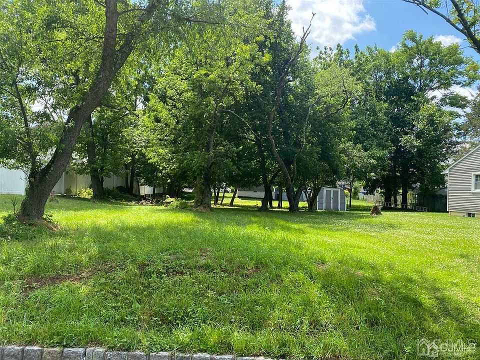 1st image of 231 Highland Ave