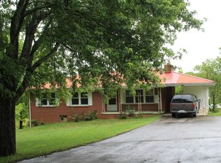 2120 Old Wolf River Rd, Jamestown, TN 38556