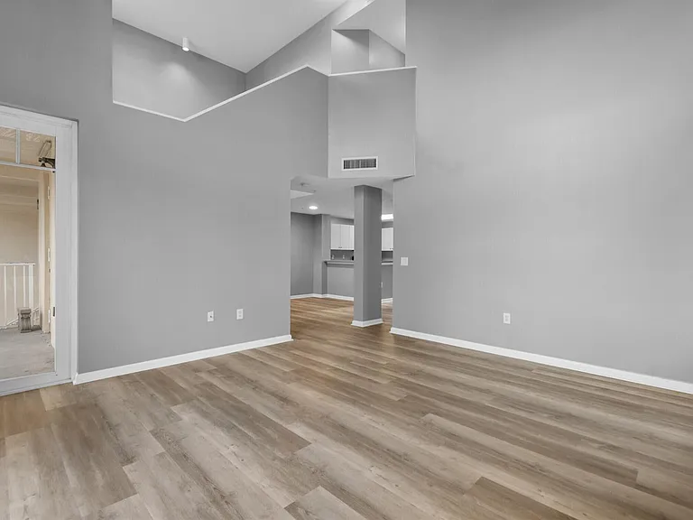 4822 Chancellor Dr #20 — Photo 13