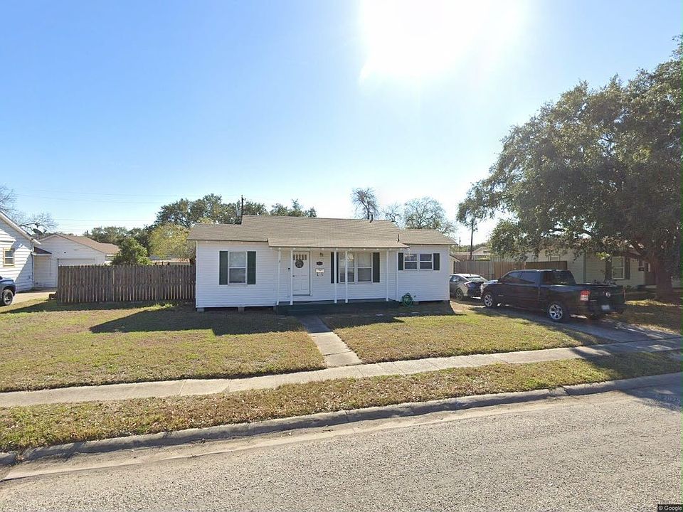 1st image of 924 E Lewis St