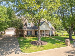 215 Enchanted Estates Dr, Crockett, TX