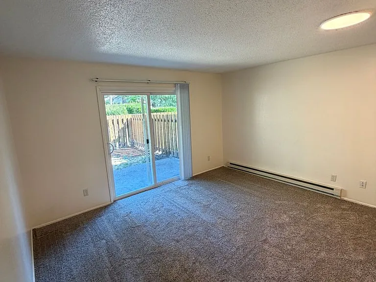 Michelbook Apartments — Photo 24