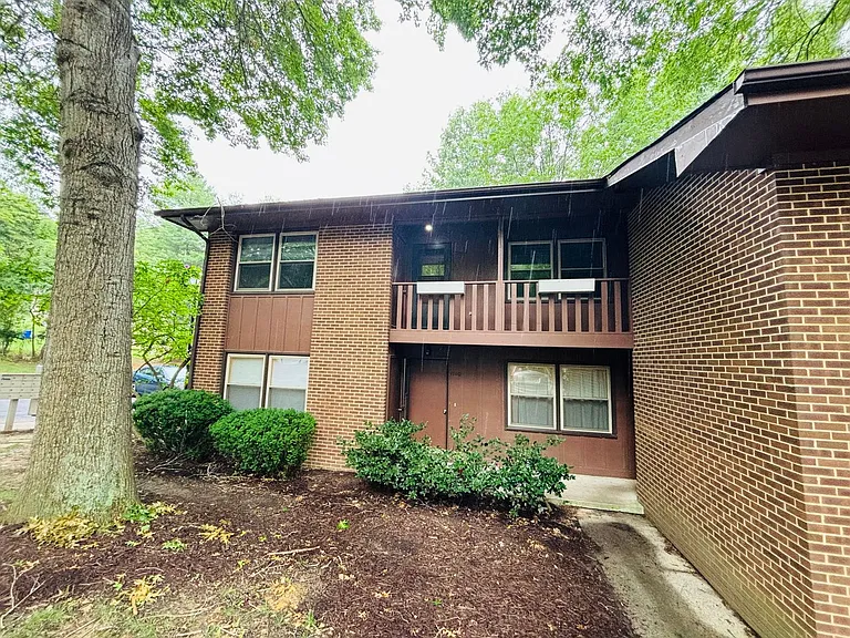 1741 Donlee Dr — Photo 1