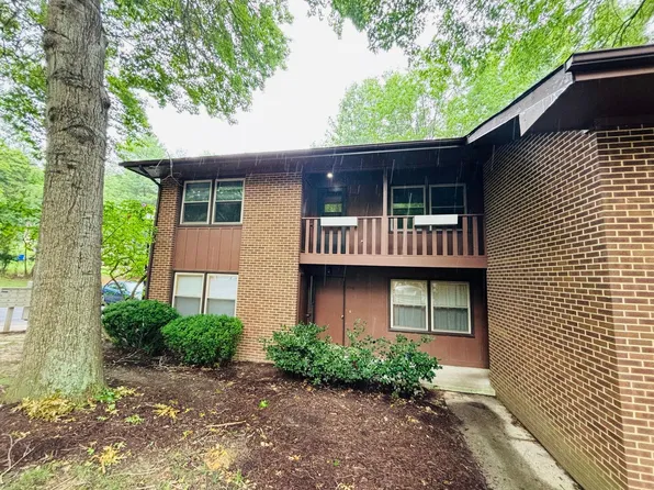 1741 Donlee Dr, Blacksburg, VA 24060