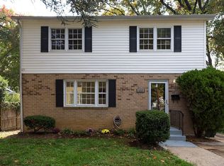 4016 18th St S, Arlington, VA 22204