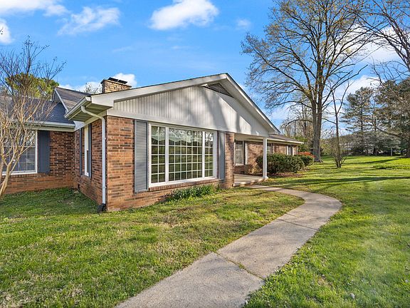 5th image of 105 Green Hill Park Ct