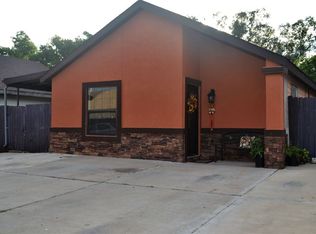 610 Minutemen Dr, Laredo, TX 78046
