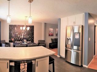 7 Bridle Path Cir APT B, Randolph, MA 02368