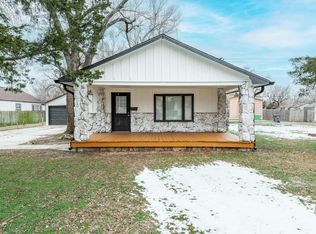1123 S Vine St, Wichita, KS 67213