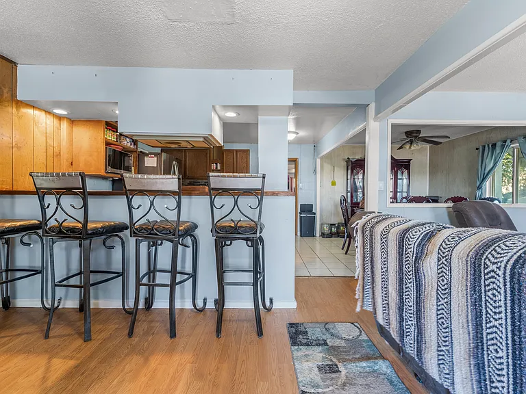 36769 Richards Ln — Photo 8