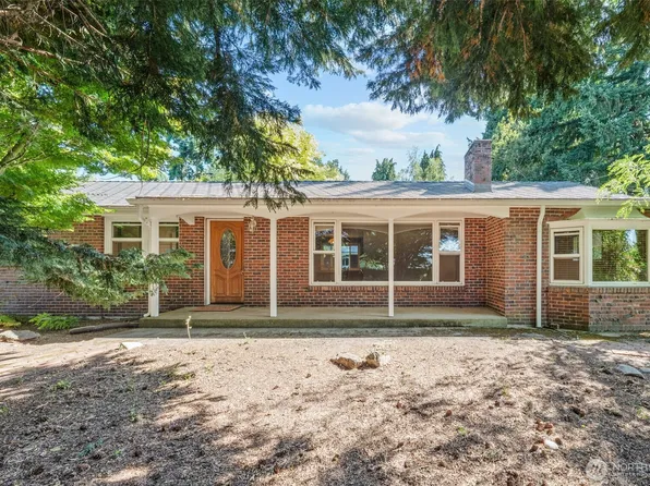 8612 29th Street W, University Place, WA 98466