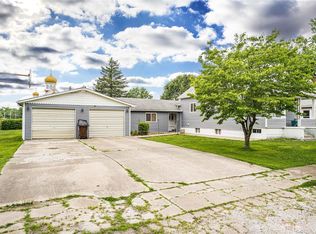 303 N 5th St, Benld, IL 62009