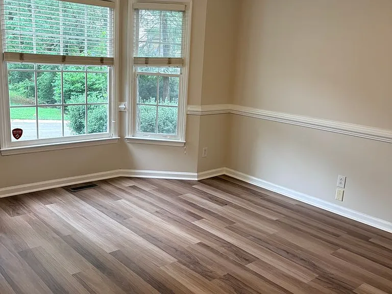 4911 Brompton Ln — Photo 5