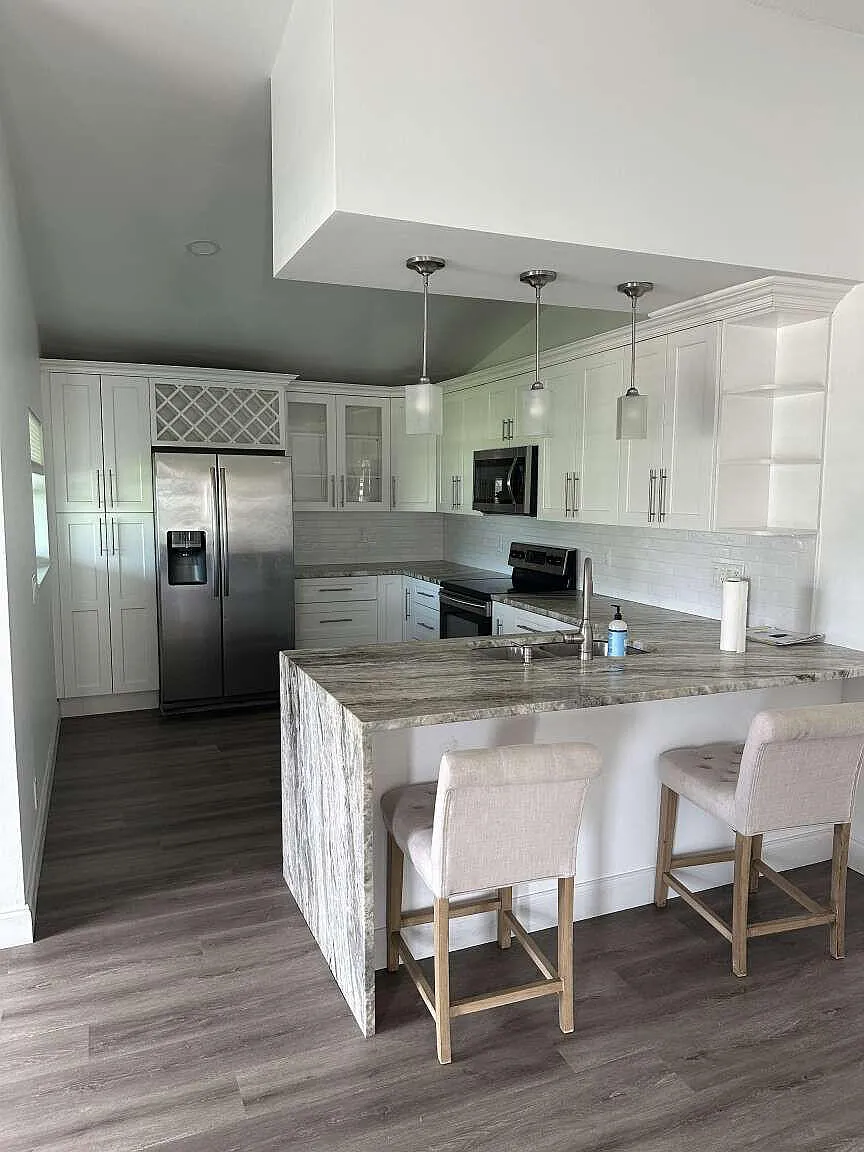 2 bed, 2.0 bath, 1258 sqft, $2,700 — Photo 3