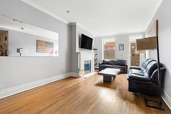 Rented by Nomad Property Group, LLC | media 8