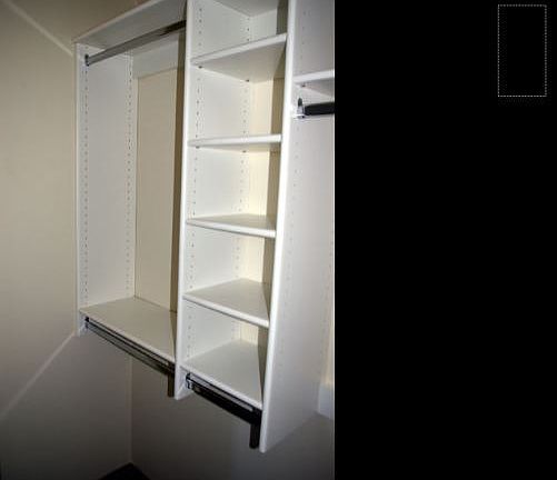 Closet in 2nd bedroom