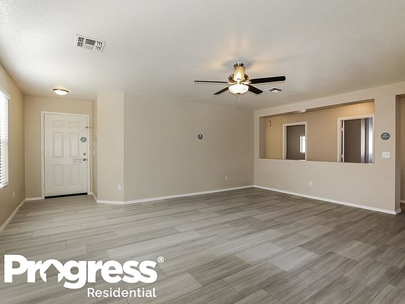 3rd image of 3042 W Casino Ave
