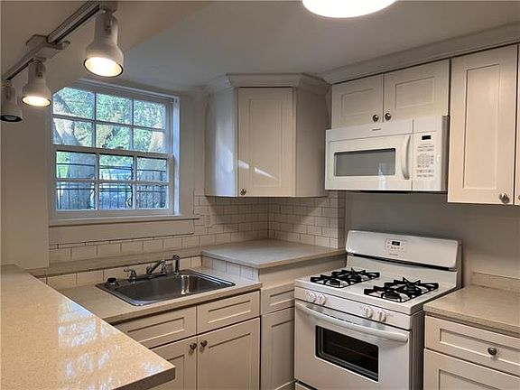 5th image of 710 Burdette St #1A