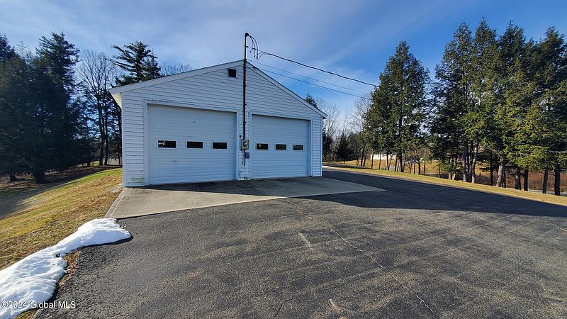 3rd image of 3948 NY Highway150