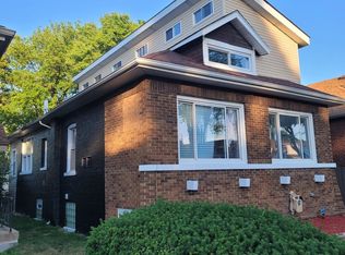 8115 S Blackstone Ave, Chicago, IL 60619