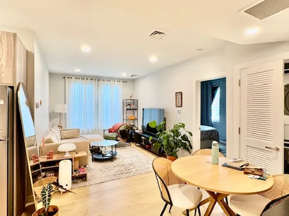 71 Bow St #3002, Somerville, MA 02143