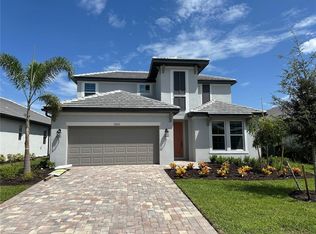 17622 Savory Mist Cir, Bradenton, FL 34211