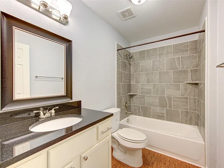 503 W Linney St — Photo 28