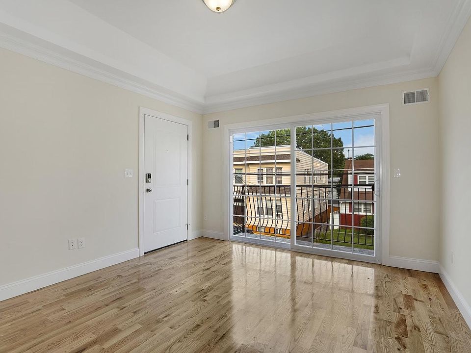 1st image of 109 Palm St #1 & 2