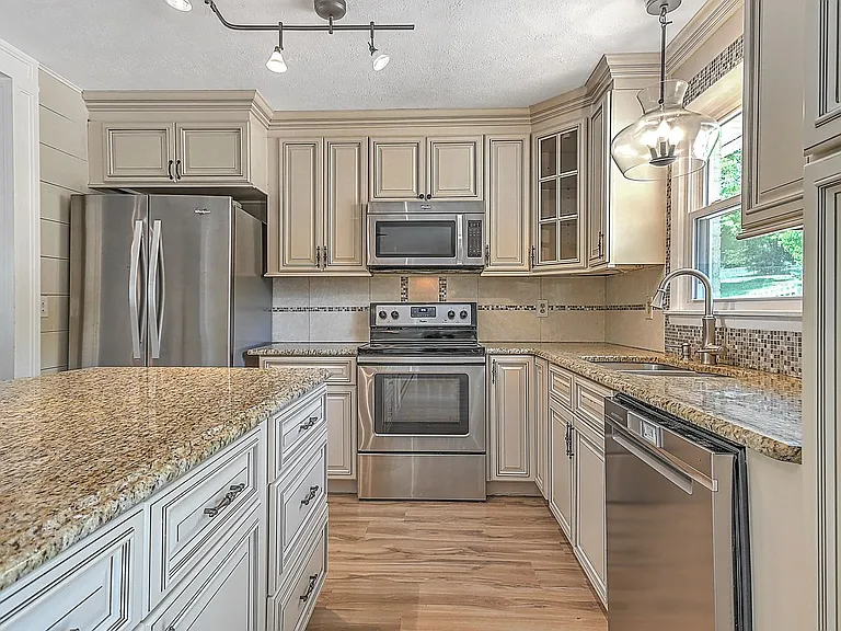 206 Sequoyah Dr — Photo 14