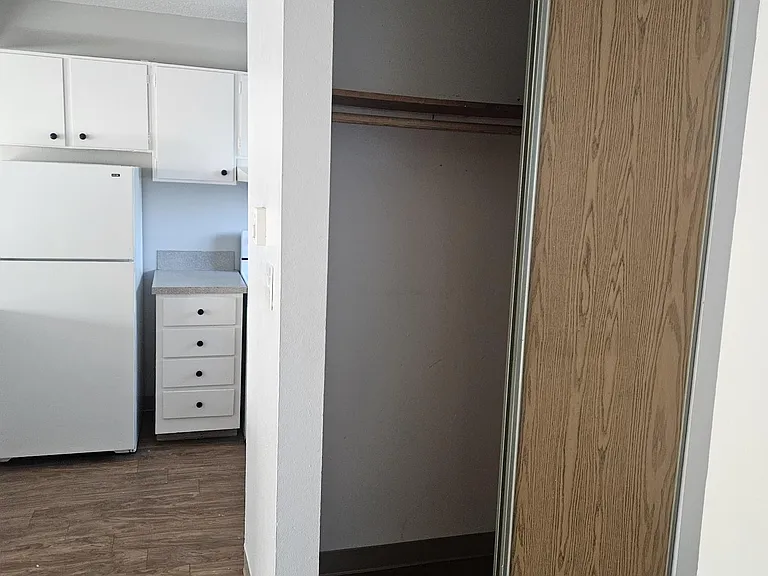 The Brigadoon 4210 NE Cully Blvd — Photo 19