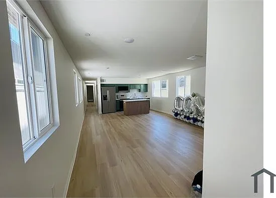 4 bed, 1478 sqft, $4,500 — Photo 3