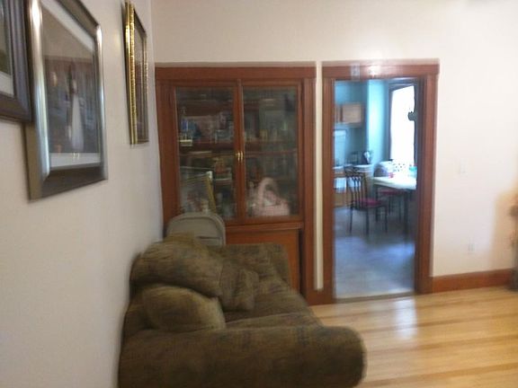 5th image of 60 Mountain Ave
